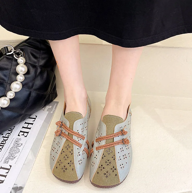 Retro Style Disc Buckle Hollow Shoes